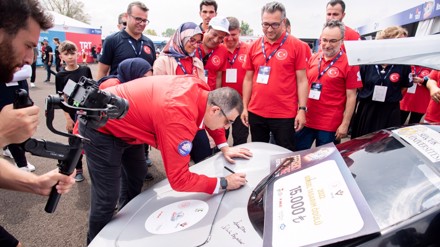 TEKNOFEST Karadeniz'de ‘Görsel Tasarım Ödülü’ kazanan elektrikli aracımız Alparslan’a yoğun ilgi